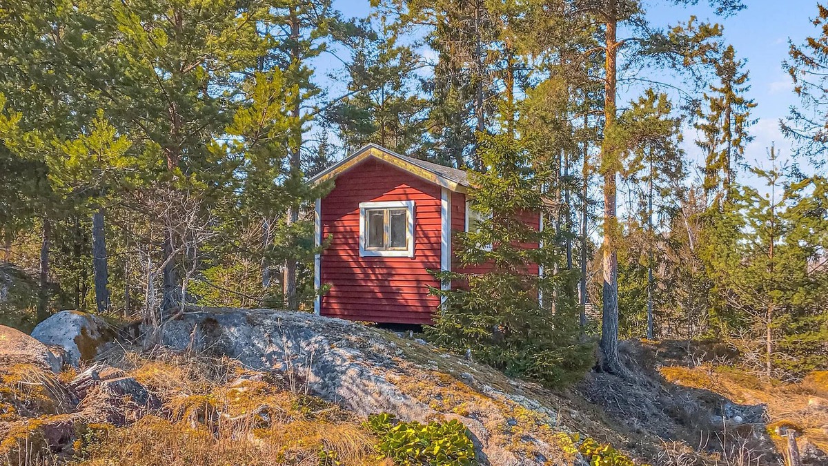 Osteraker Municipality House | Pure coziness in the middle of the forest near the sea