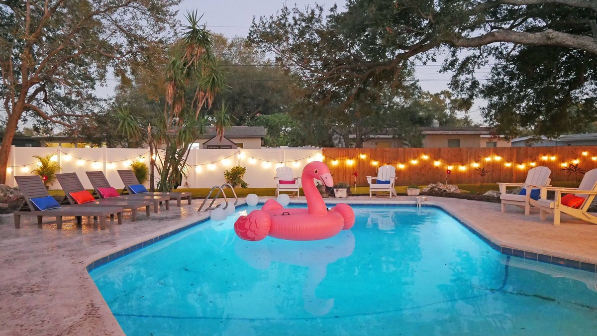 Walsingham House | Putt Putt! Pool & Private Fenced in Yard - close to the beach!