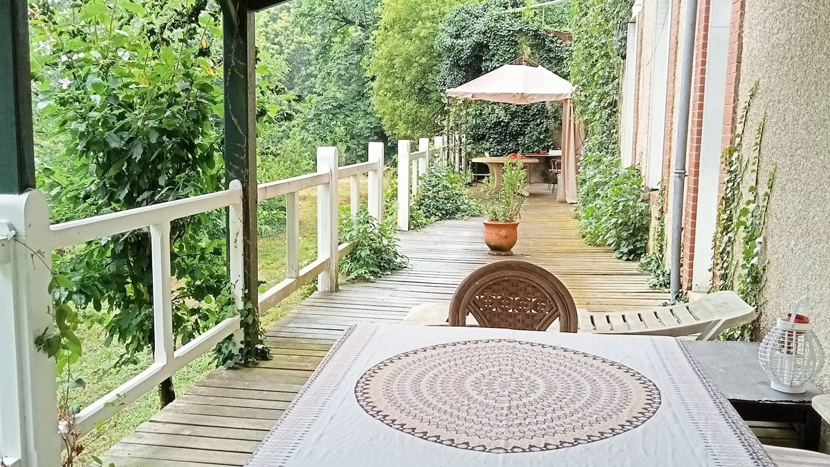 Pouzauges House | Puy du Fou 18 km, Bed and Breakfast in a large house of good character!