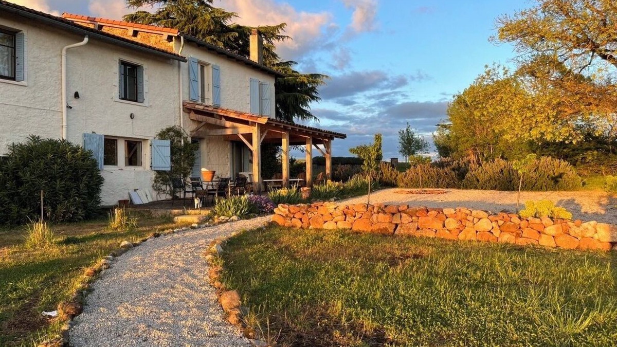 Puycelci Other | Puycelsi - Peaceful rural farmhouse, large garden, orchard and pool. Sleeps 8