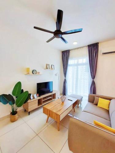 Titiwangsa Sentral Apartment | PWTC Titiwangsa HKL near MRT family