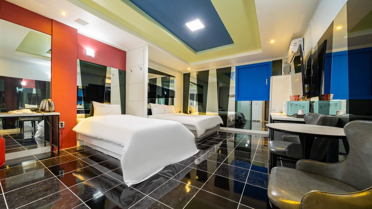 Pyeongtaek Hotel | Pyeongtaek Khan Self Check-in Motel