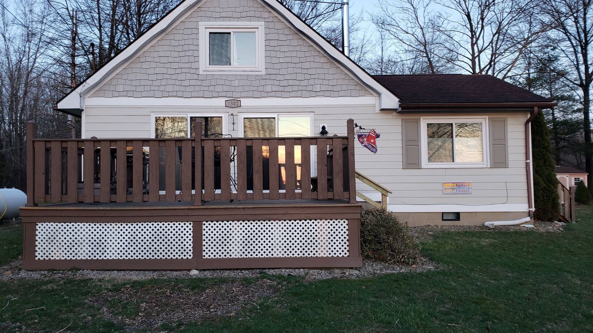 Pymatuning Central Cottage | Pymatuning Lake Cottage!