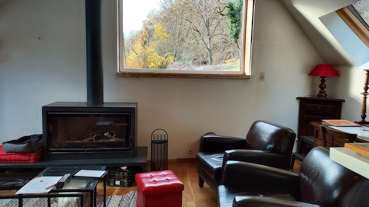 Eup House | Pyrenees house, sleeps 2/12: SKIING, HIKING, FISHING. WIFI