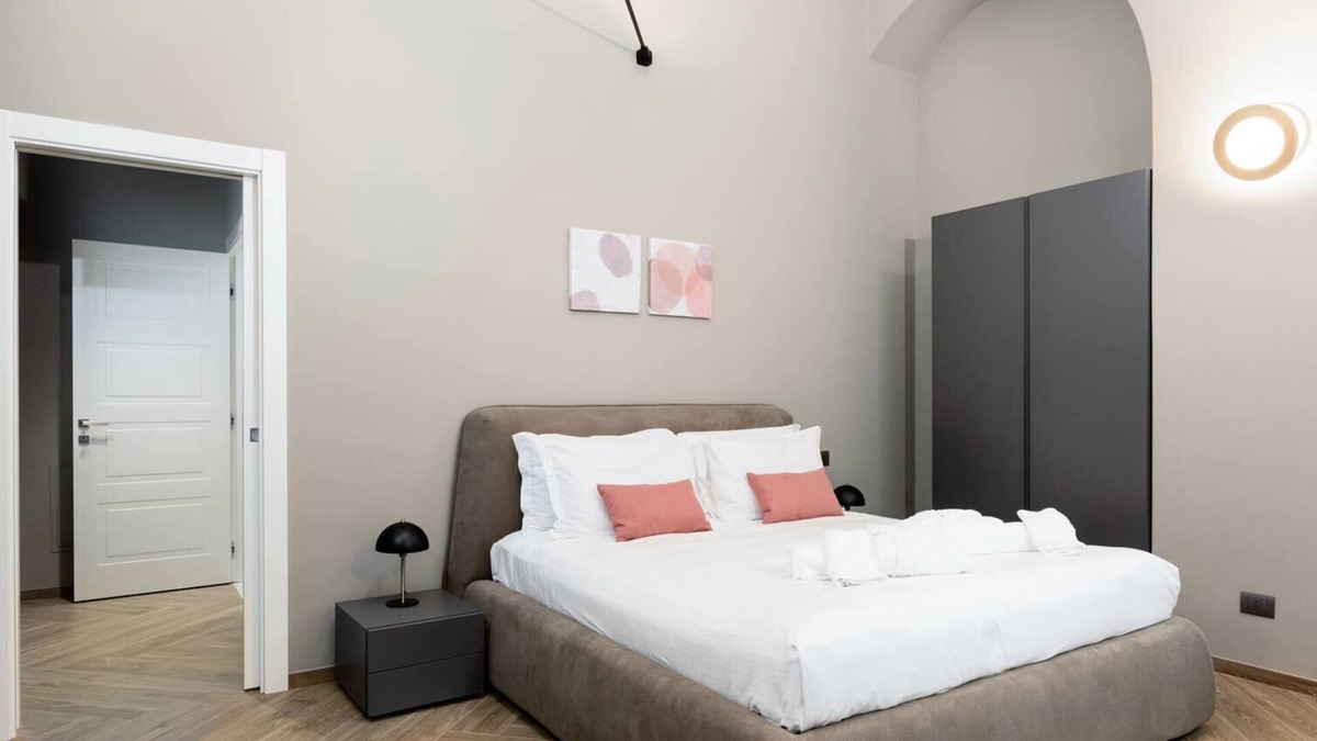 Historic Centre House | Q71 Timeless Suite