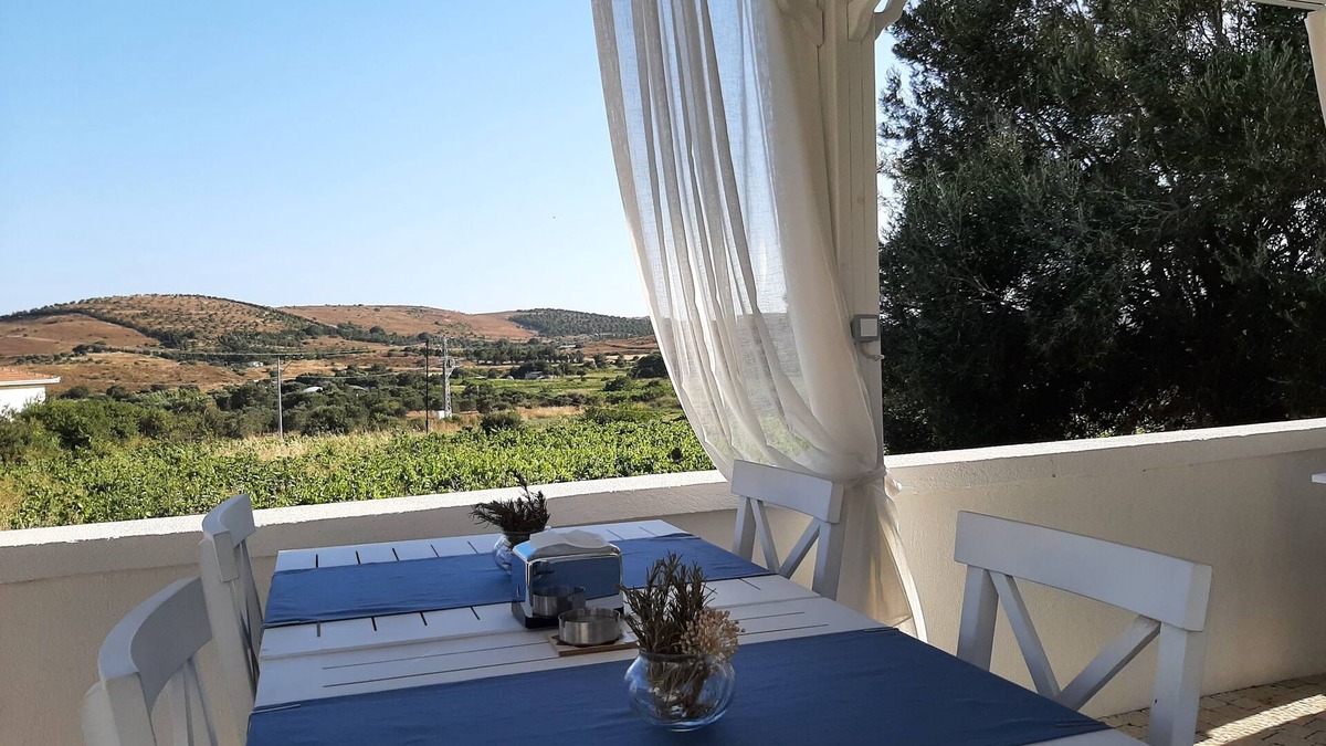 Bozcaada House | QonuQ Bozcaada
