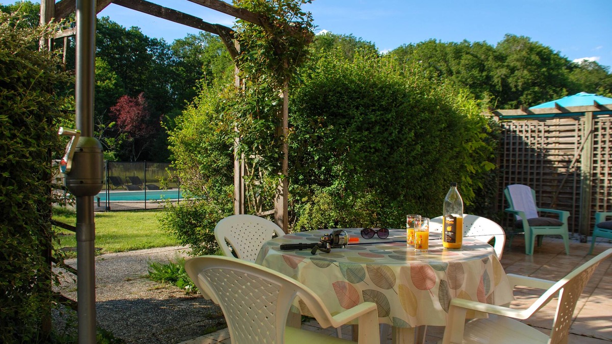 Vallieres-les-Grandes House | Quad room-Cottage-Ensuite-Park view