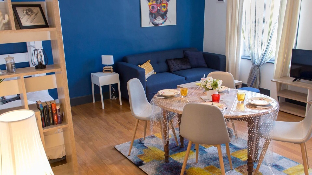 Saint-Quentin Apartment | Quad room-Family-Ensuite-City view