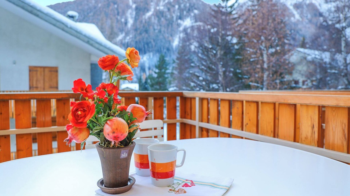 Gressoney-Saint-Jean Apartment | [Quadrifoglio House] 3 minutes from the ski slopes