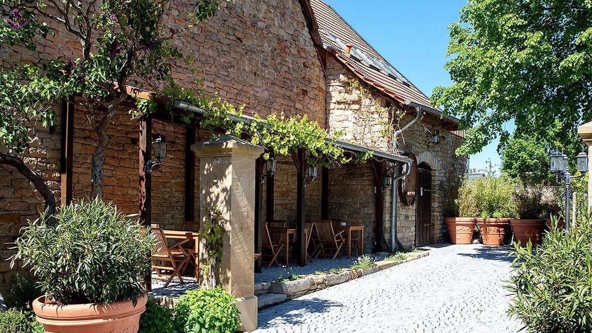 Bad Sobernheim House | Quadruple room (1 double bed + 1 bunk bed) - Weinhotel Johann Tullius