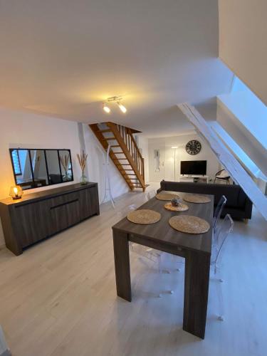 Dieppe Apartment | QUAI 65 , 3 pièces sur le port, à 250 m de la rue piétonne et de la mer