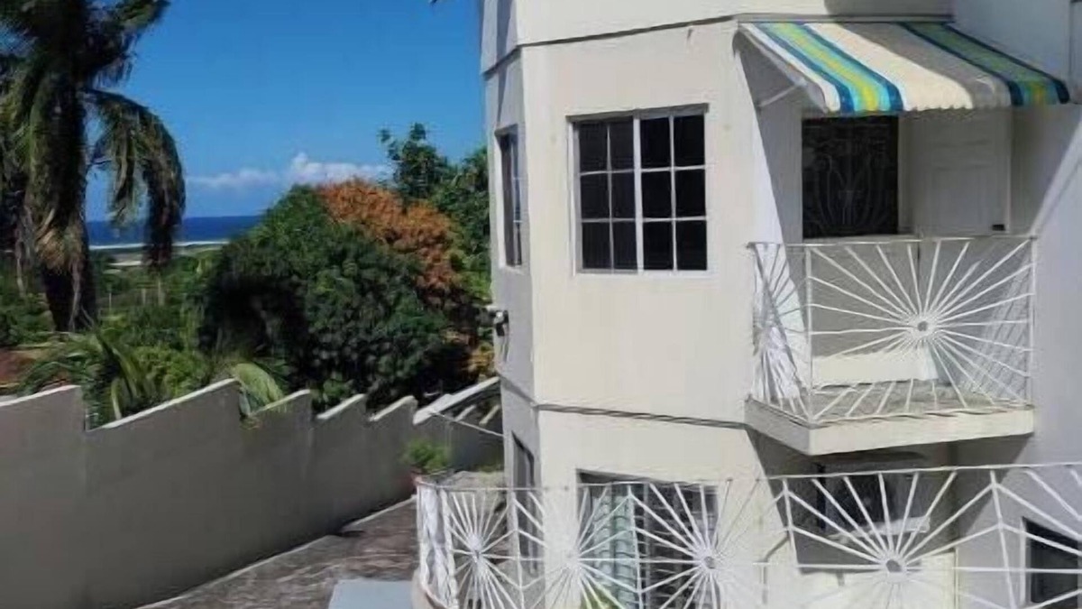 Mango Walk Apartment | Quaint 1-bedroom apartment in Montego Bay