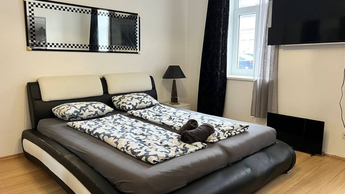 Simmering Apartment | Quaint 1BR in Simmering -Well-suited for Longstays