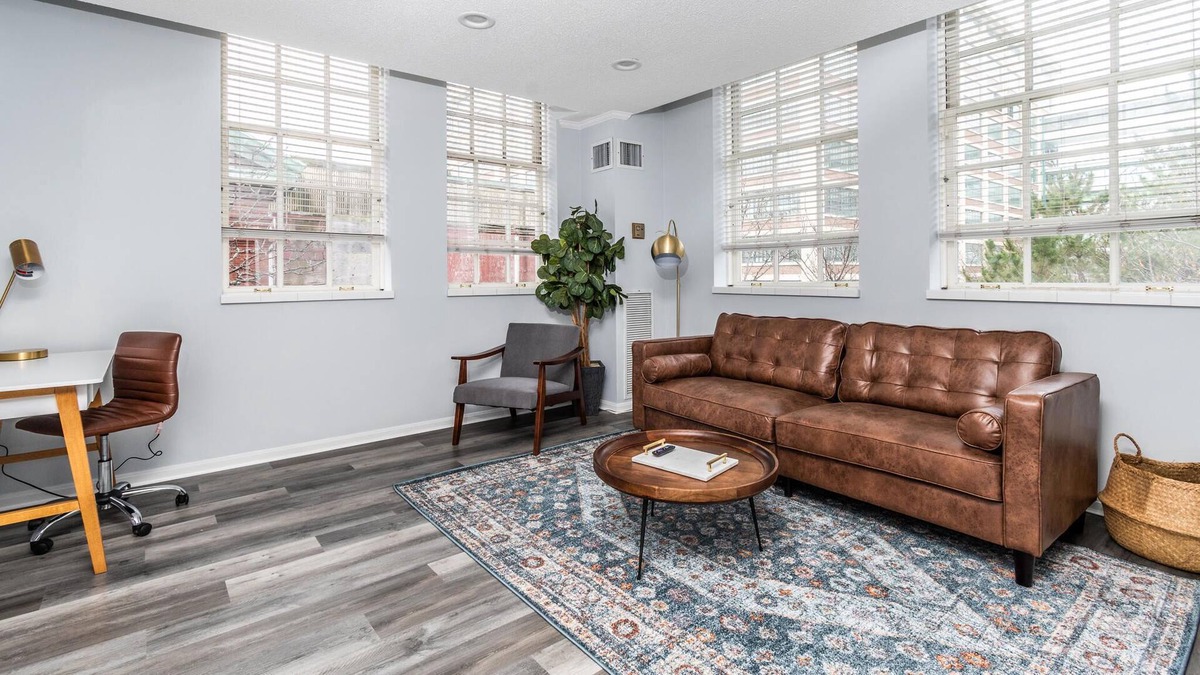 Thompson Square - Bunker Hill Apartment | Quaint 2BR Condo in Charlestown