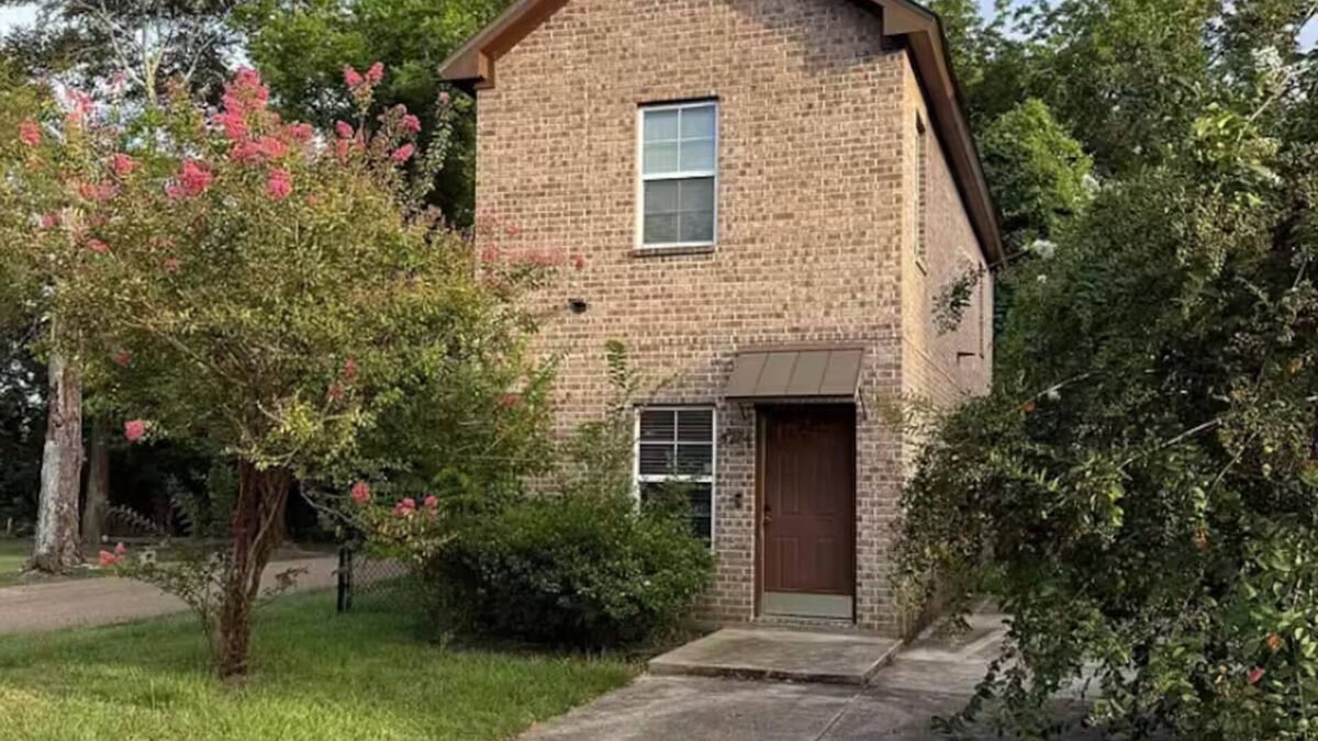 Howell House | Quaint 3-bedroom house with AC in charming Baton Rouge