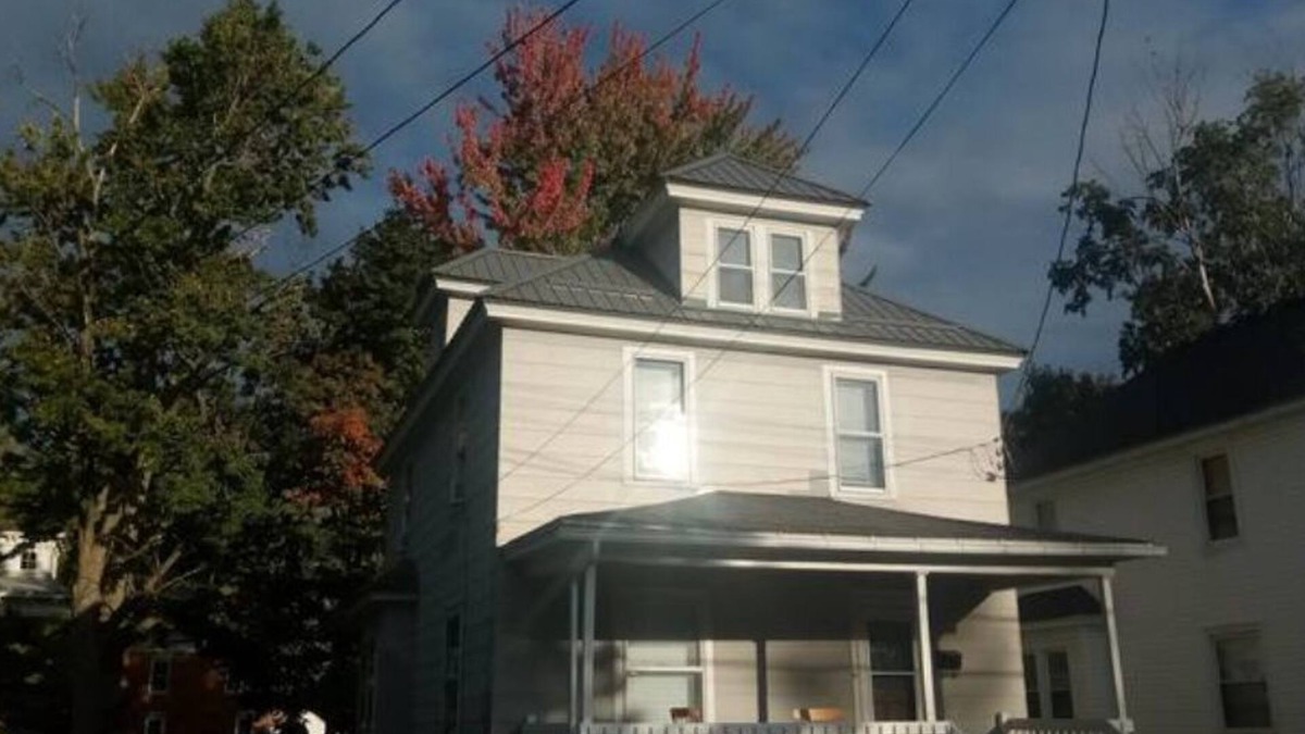 Palmyra House | Quaint 3 bedroom house in the heart of Palmyra!