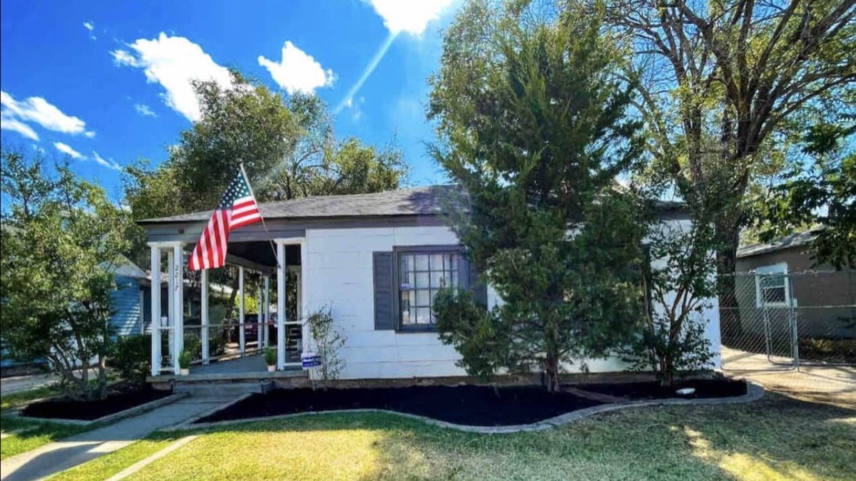 Heart of Lubbock House | Quaint and Cozy 3 bed 1 bath Home in ❤️Of Lubbock