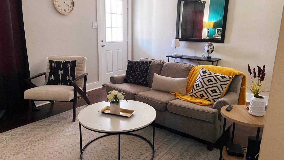Cape Girardeau House | Quaint, Beautiful Home next to SEMO and Hospital