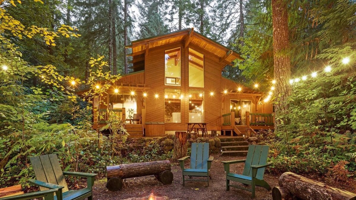Rhododendron Cabin | Quaint Cabin w/ Theater Room, Fireplace, and Private Hot Tub near Mt. Hood
