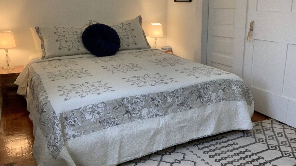 Owen Sound House | Quaint century home in heart of the River District