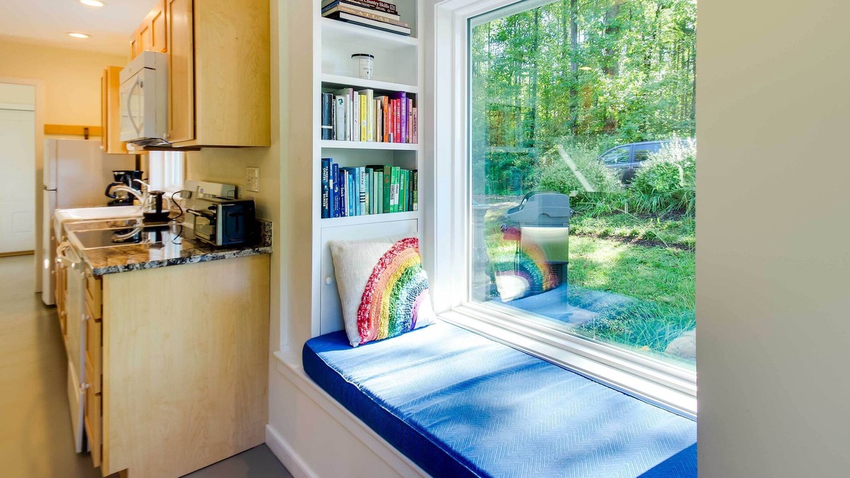 Charlottesville Cottage | Quaint Charlottesville Home < 10 Mi to Dtwn!