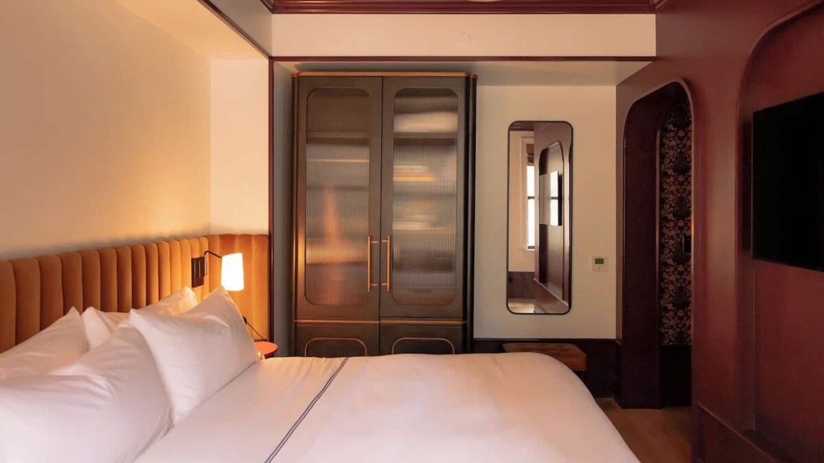 Gateway District Hotel | Quaint Cleveland Charm: Room with a Local Vibe | Near Quicken Loans Arena