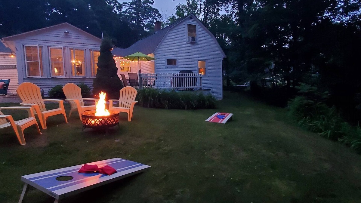 Wolfeboro House | Quaint Cottage in Private Wooded Setting | Close to Lakes | Dogs Welcome