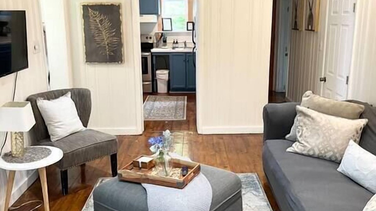 Mount Tremper House | Quaint Cottage w/Peloton & Sauna near Hiking