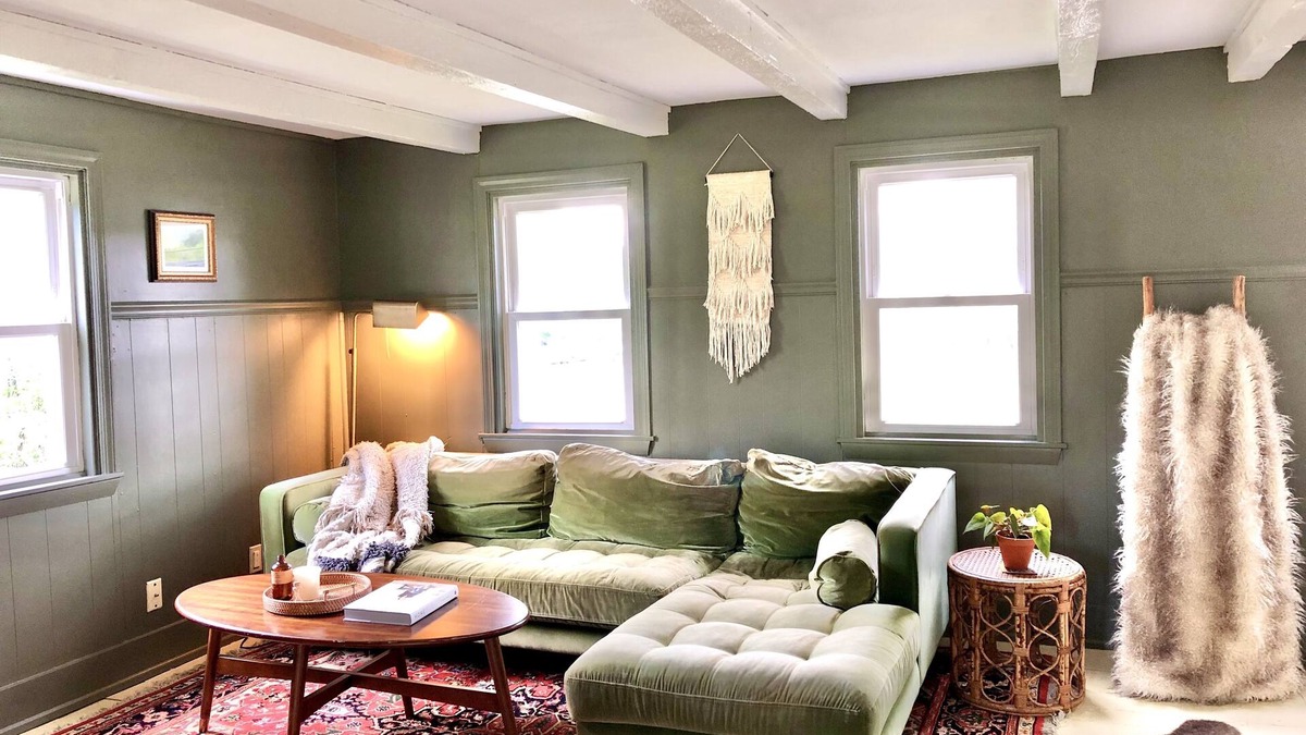 Wiscasset House | Quaint & Cozy 1830s Cape- Central Location!