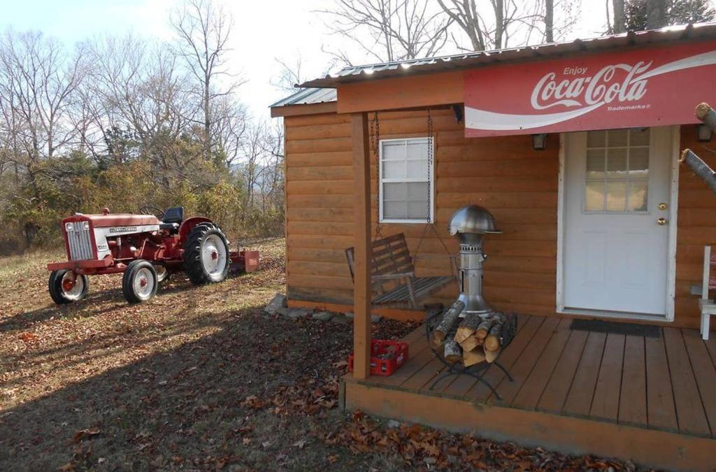 Sparta House | Quaint efficiency Coke Cabin located near Cane Crk