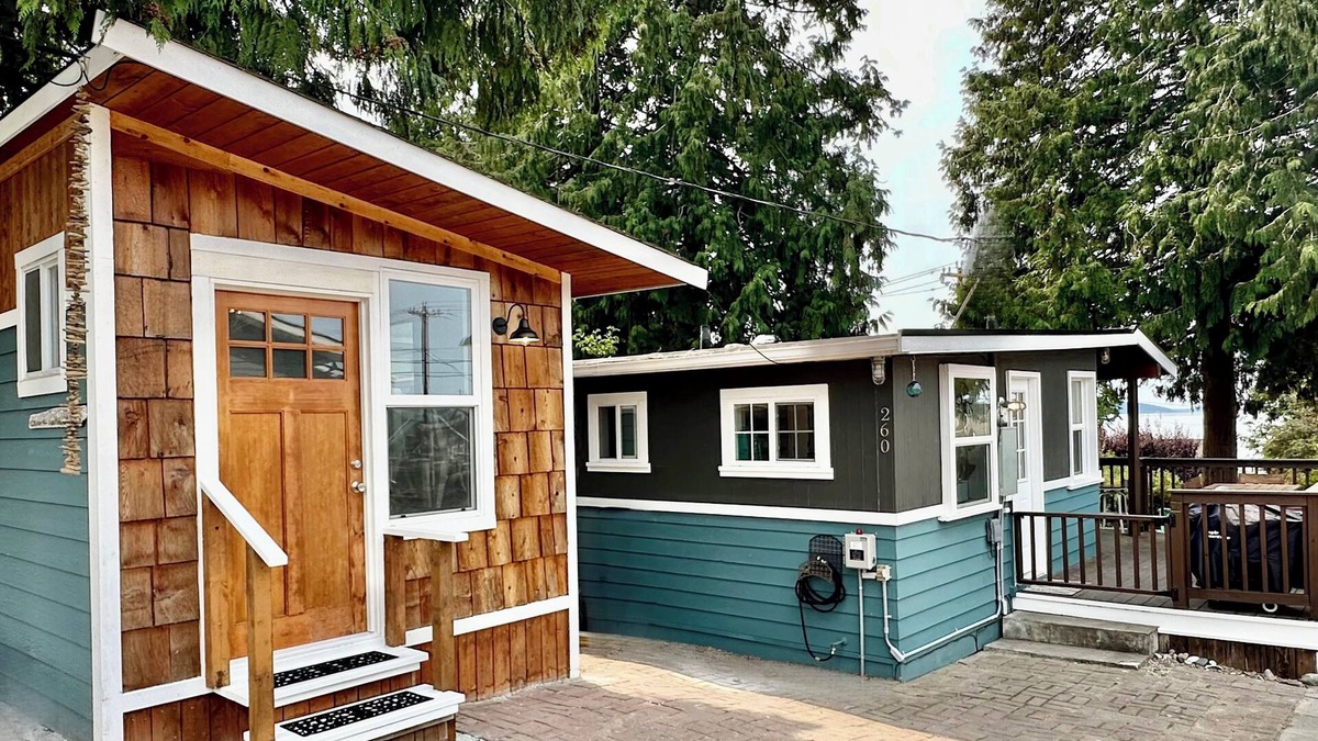 Camano Island House | Quaint Home with Water Views and Close to the Beach!