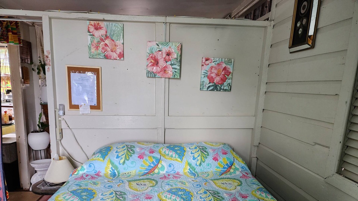 Bridgetown House | Quaint House...shared space