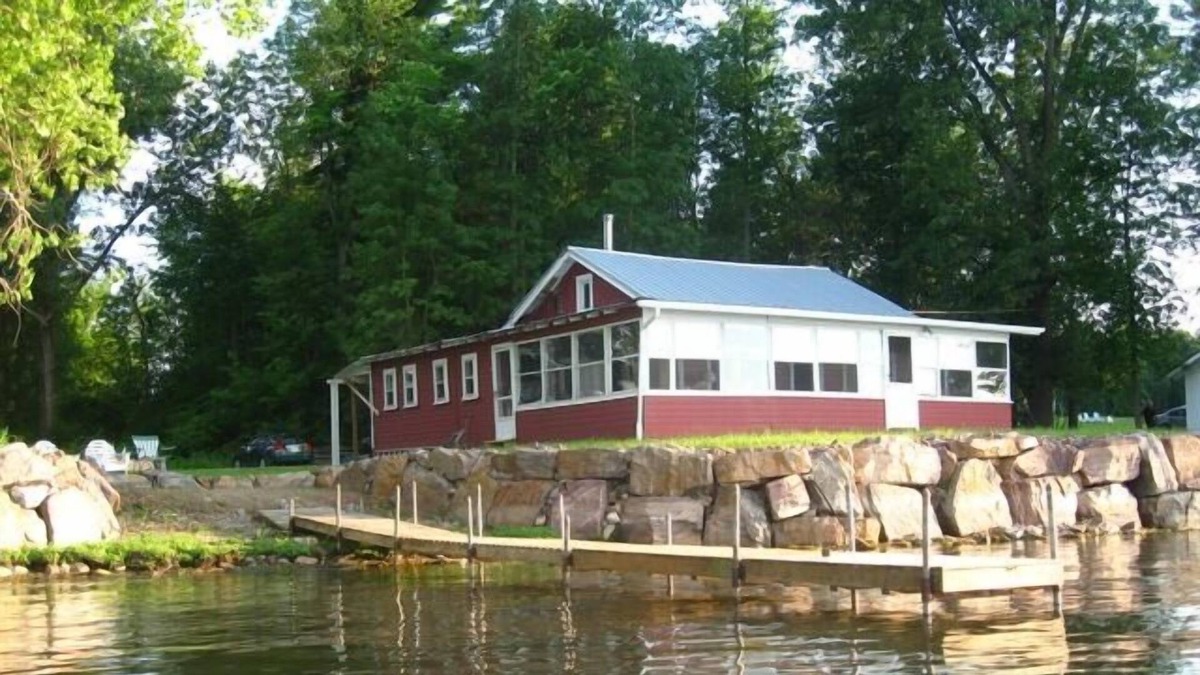 South Hero Cottage | Quaint Lakeside Summer Camp with Spectacular Views