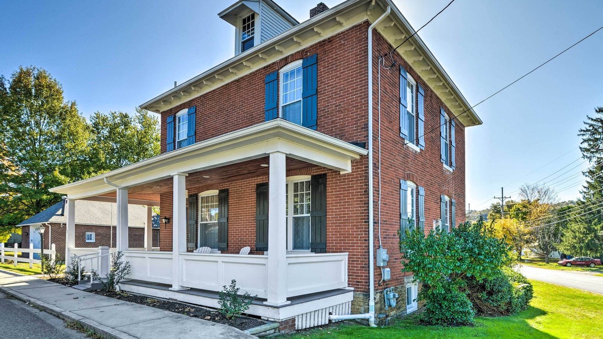 Ligonier House | Quaint Ligonier Family Home - 3 Miles to Idlewild!
