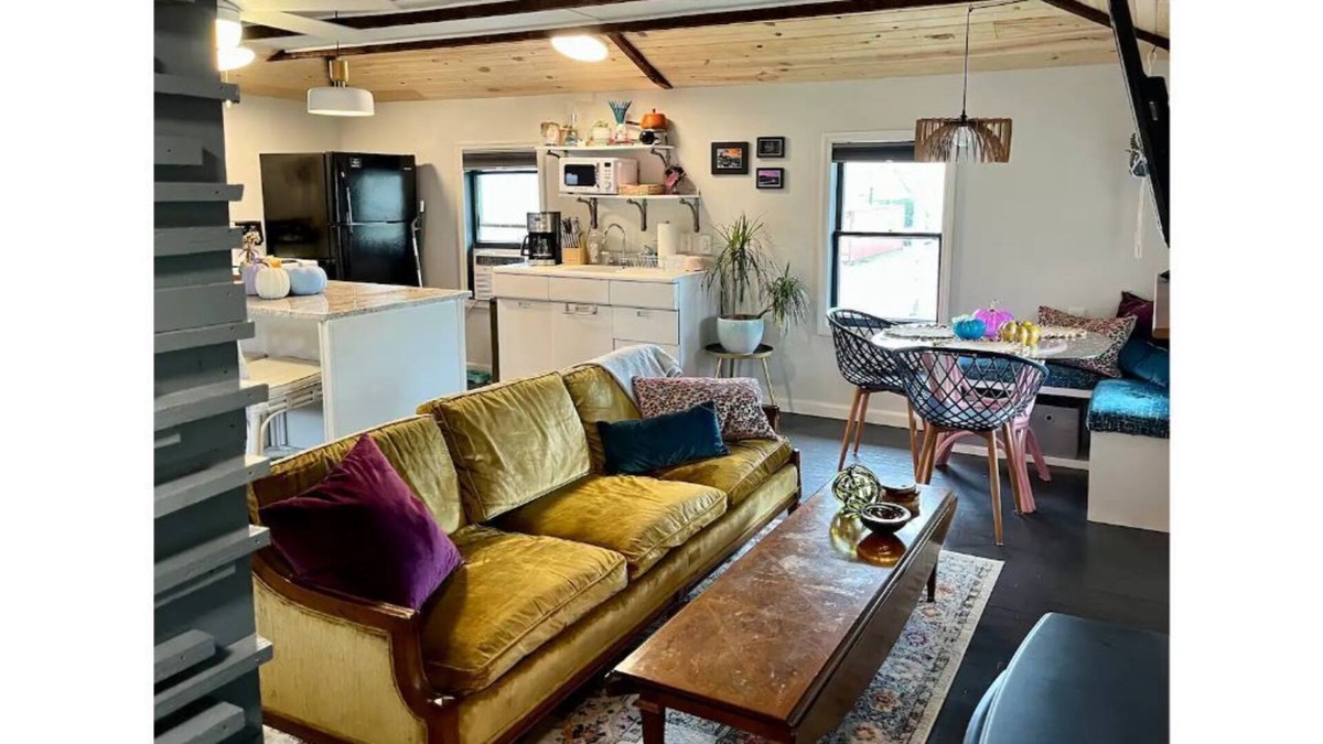 Leadsville House | Quaint Loft, Modern luxury touches, Great location