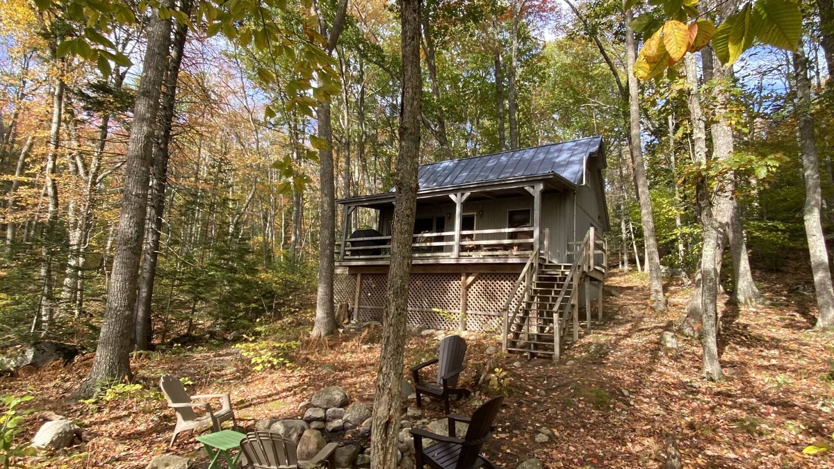 Franklin House | Quaint private cottage on Great Pond