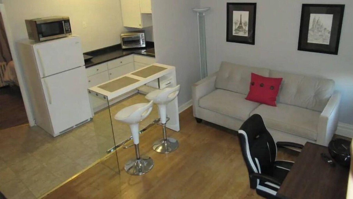 Sudbury Apartment | Quaint & Quiet Executive Suite