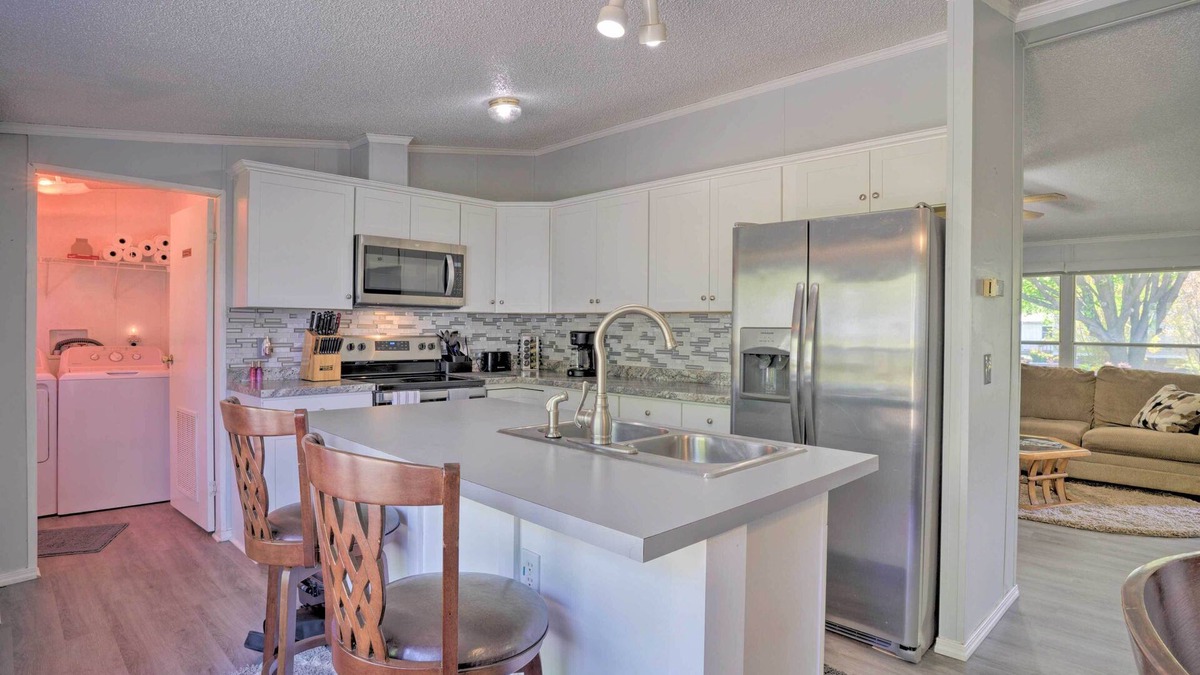 Ridgely House | Quaint Ridgely Home ~ 9 Mi to Reelfoot Lake!