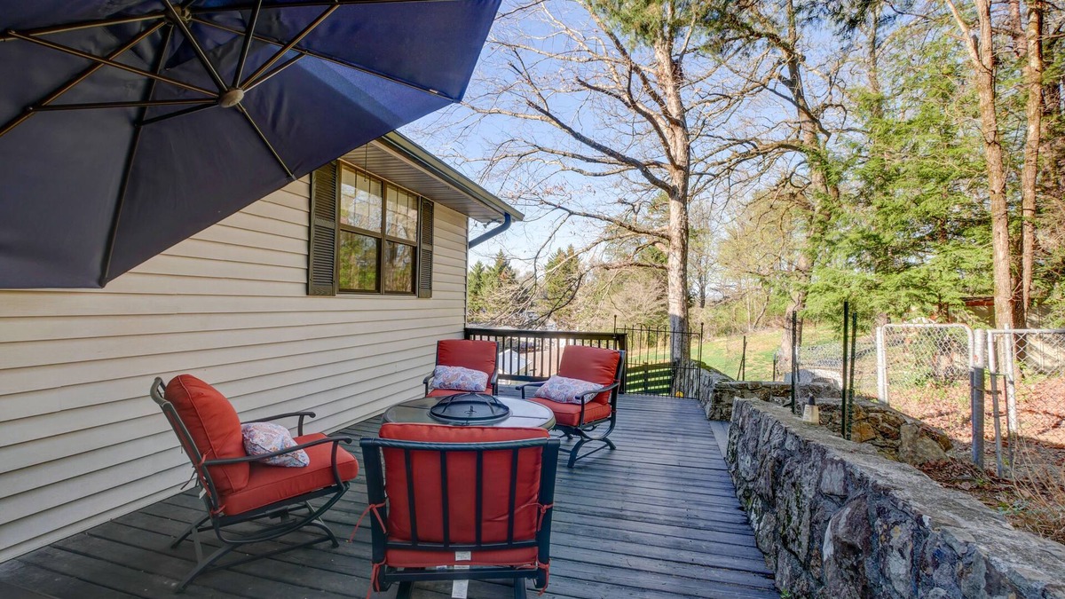 Lupton City House | Quaint, Spacious, And Minutes From Everything You Want To See In Chattanooga