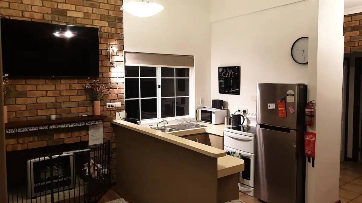 Byford House | Quaint & spacious country stay