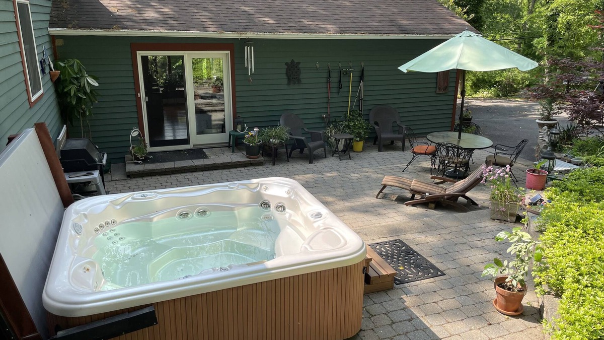 Califon Cottage | Quaint stone ranch home on trout stream 1 hr.15 min. from N.Y.C -Pet friendly