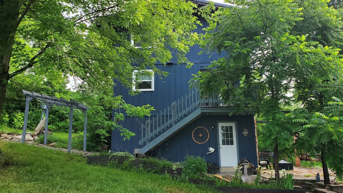 Bath Cottage | Quaint Stream Side Garden Flat