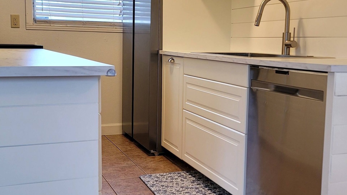Palm Harbor Cottage | Quaint updated cottage in Crystal Beach near Pinellas Trail