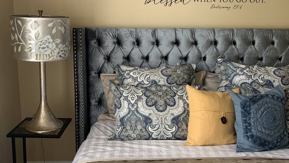 Redding House | Quaintly King Hideaway Close to Bethel Private Room only in House