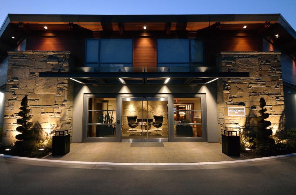 Regional District of Nanaimo Hotel | Qualicum Beach Inn