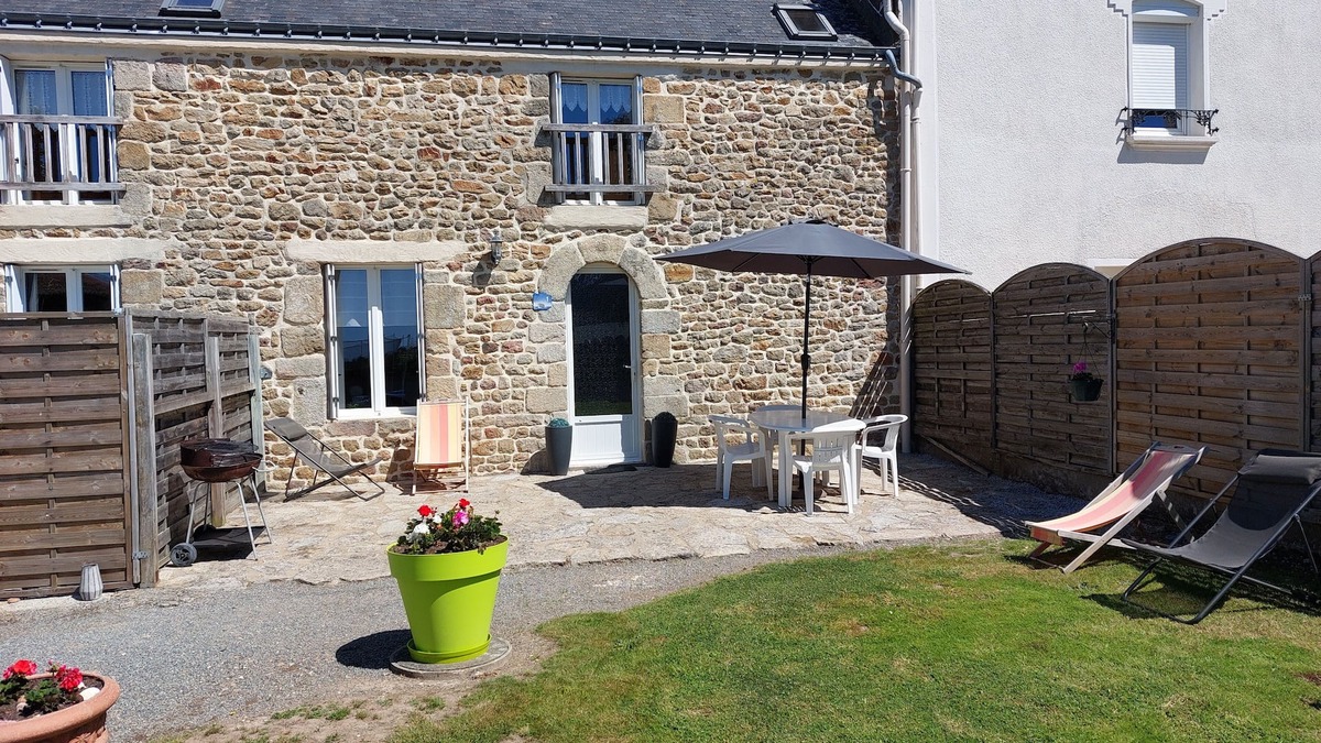 Riantec Cottage | Quality cottage in an old farmhouse