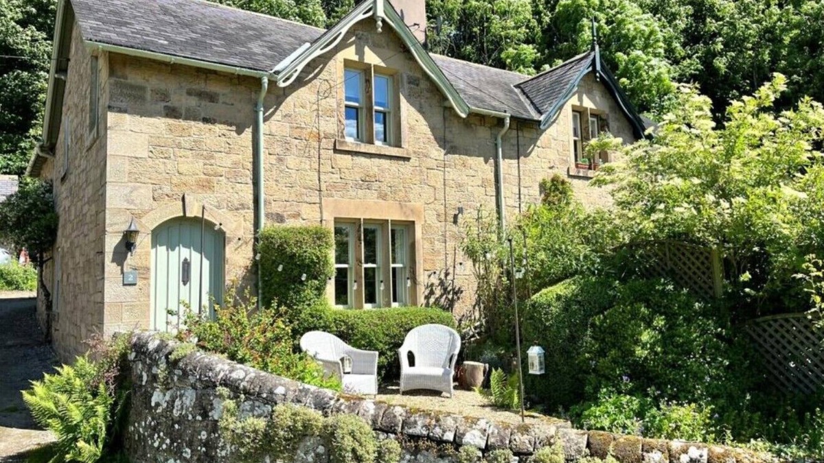 Hexham Cottage | Quality Country Cottage , Warden, Northumberland. Fishing, Cycling, Walking