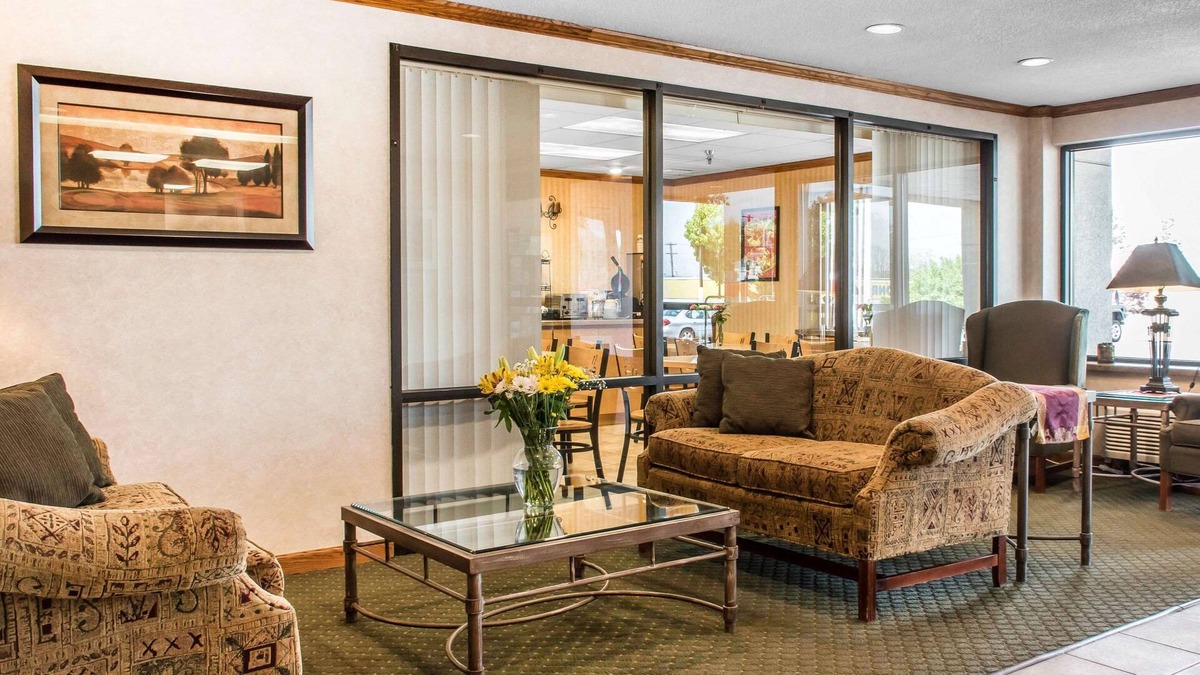 Wilkes-Barre Hotel | Quality Inn Arena