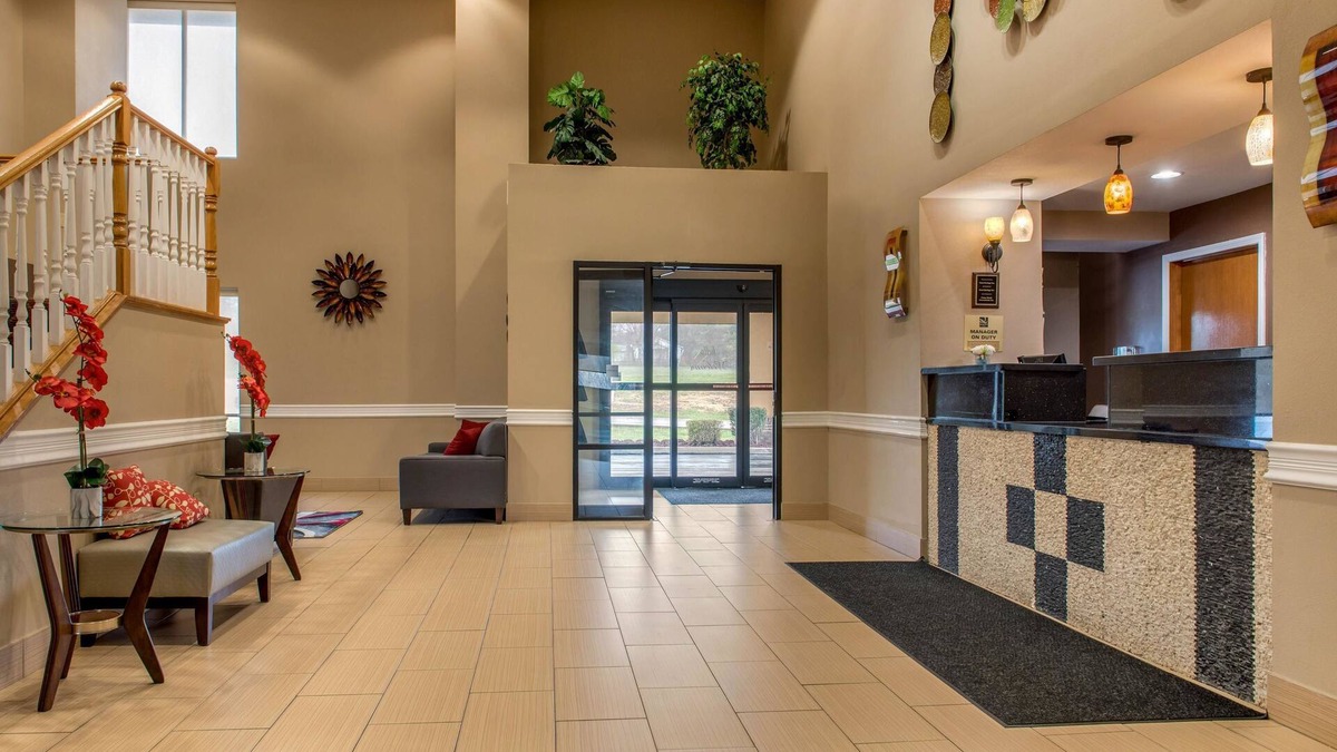 Bloomington Hotel | Quality Inn Bloomington near University