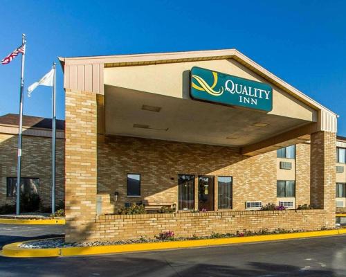 Burlington Hotel | Quality Inn Burlington near Hwy 34